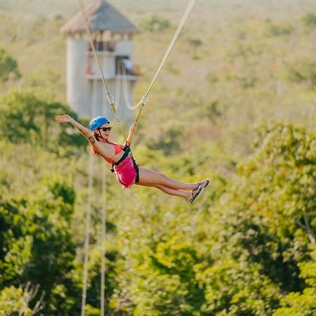 Hotel Casa Tortuga Tulum - Cenotes Park Inclusive מראה חיצוני תמונה Zip-lining at Xel-Há