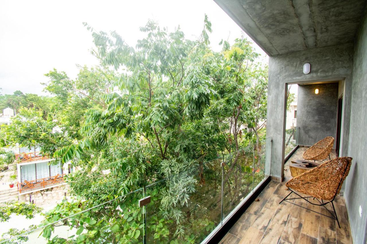 Hotel Casa Tortuga Tulum - Cenotes Park Inclusive מראה חיצוני תמונה View from the balcony of the house