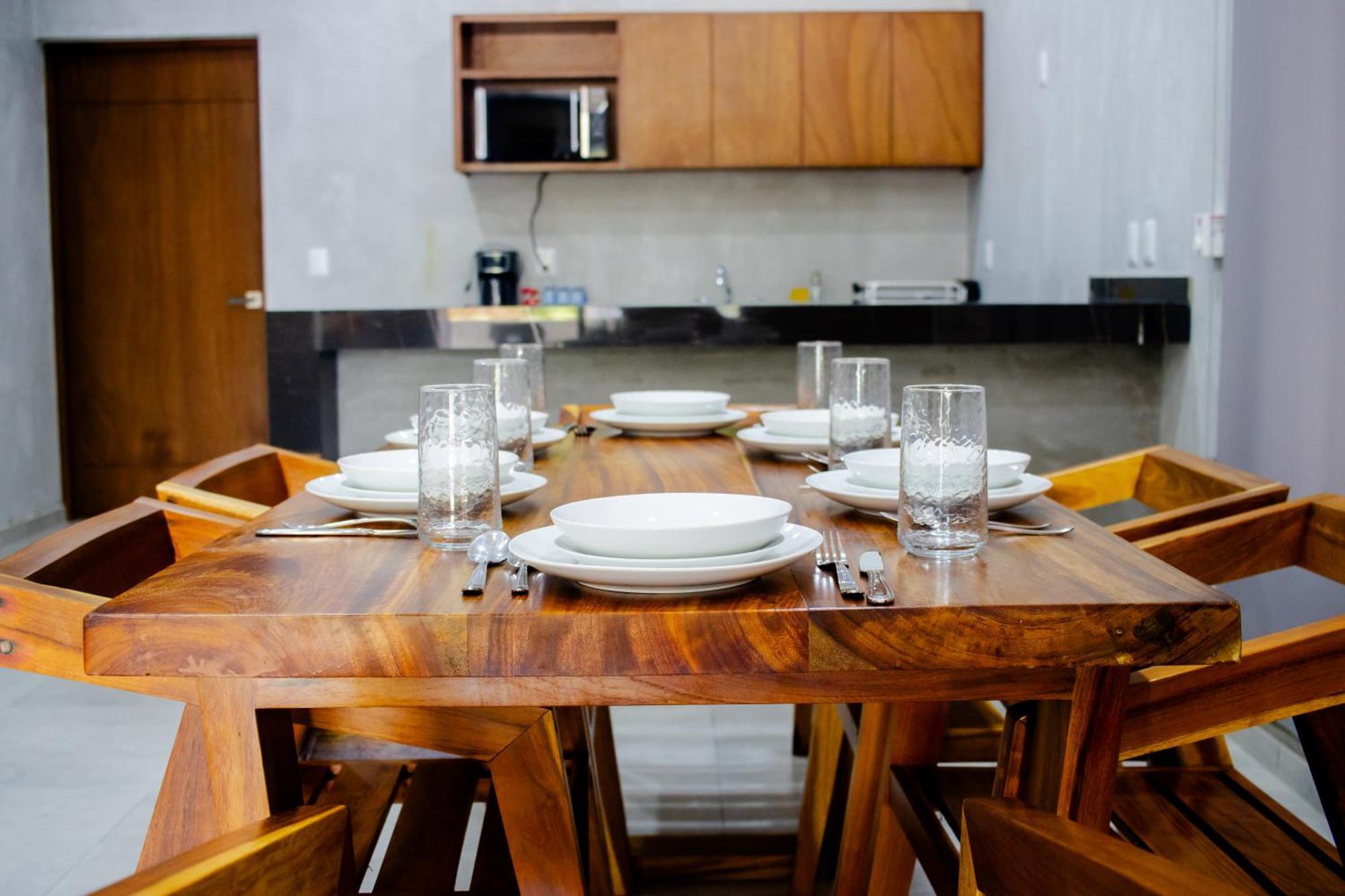 Hotel Casa Tortuga Tulum - Cenotes Park Inclusive מראה חיצוני תמונה A dining room table with place settings