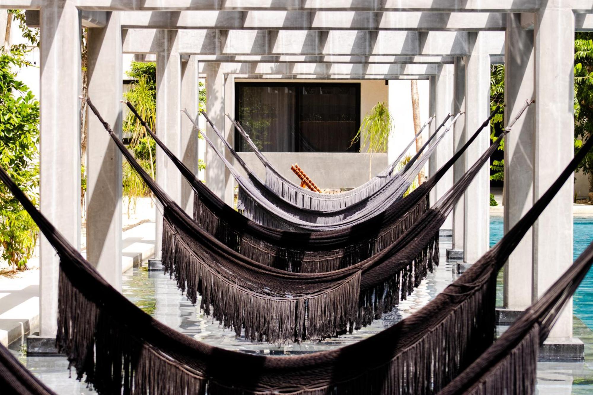 Hotel Casa Tortuga Tulum - Cenotes Park Inclusive מראה חיצוני תמונה Hammocks at the National Museum of the Dominican Republic