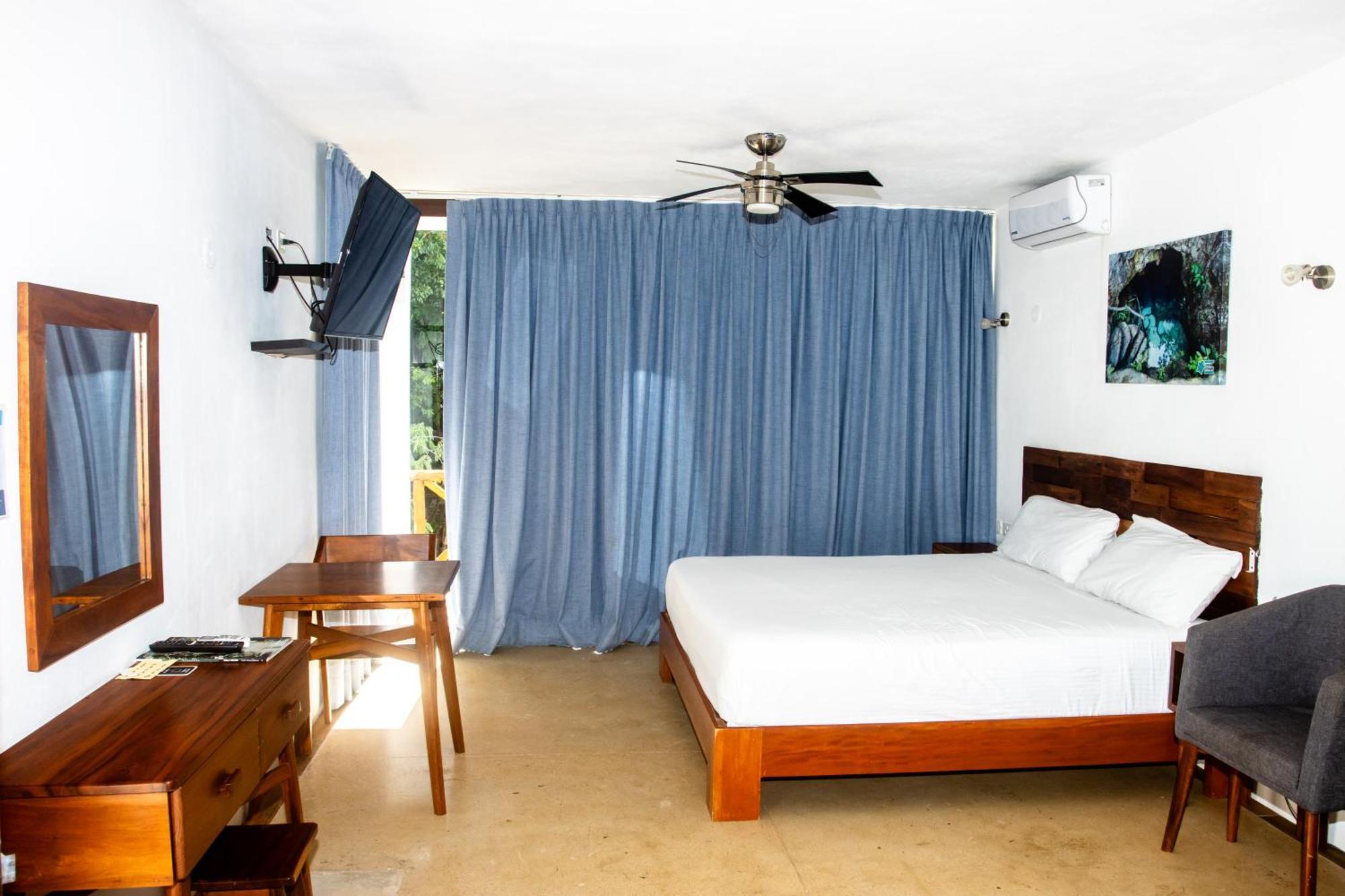 Hotel Casa Tortuga Tulum - Cenotes Park Inclusive מראה חיצוני תמונה A room at the hotel