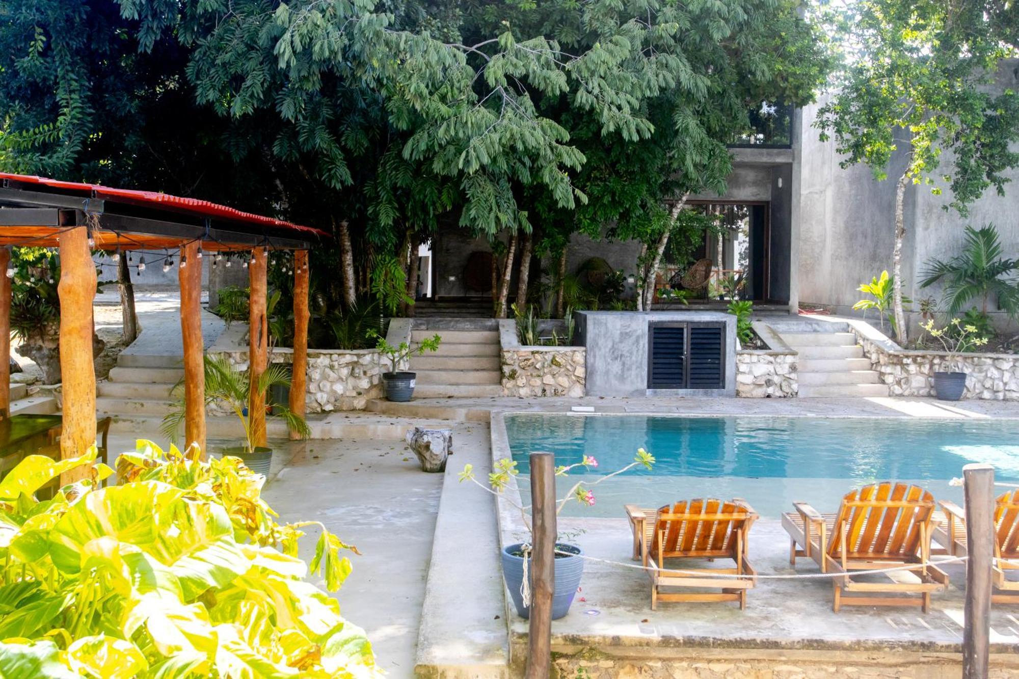 Hotel Casa Tortuga Tulum - Cenotes Park Inclusive מראה חיצוני תמונה The swimming pool at the hotel